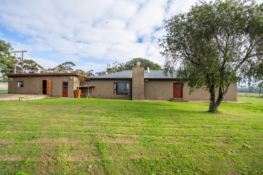5 Bedroom Property for Sale in Grahamstown Rural Eastern Cape